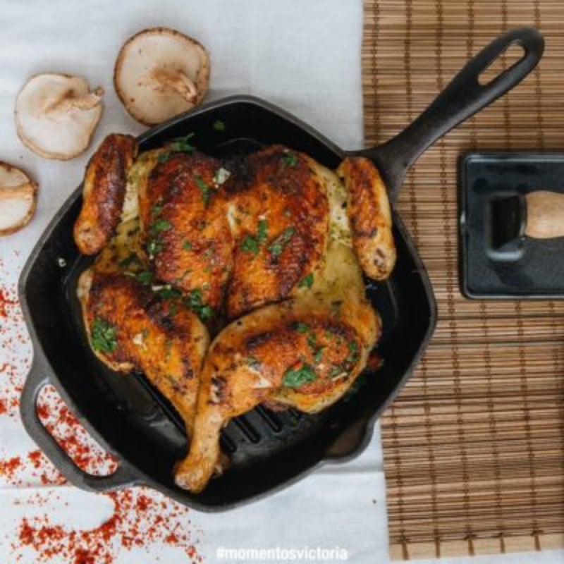 Jim Beam , Pre Seasoned Cast Iron Square Skillet with Ridges, 16", Black - Image 5
